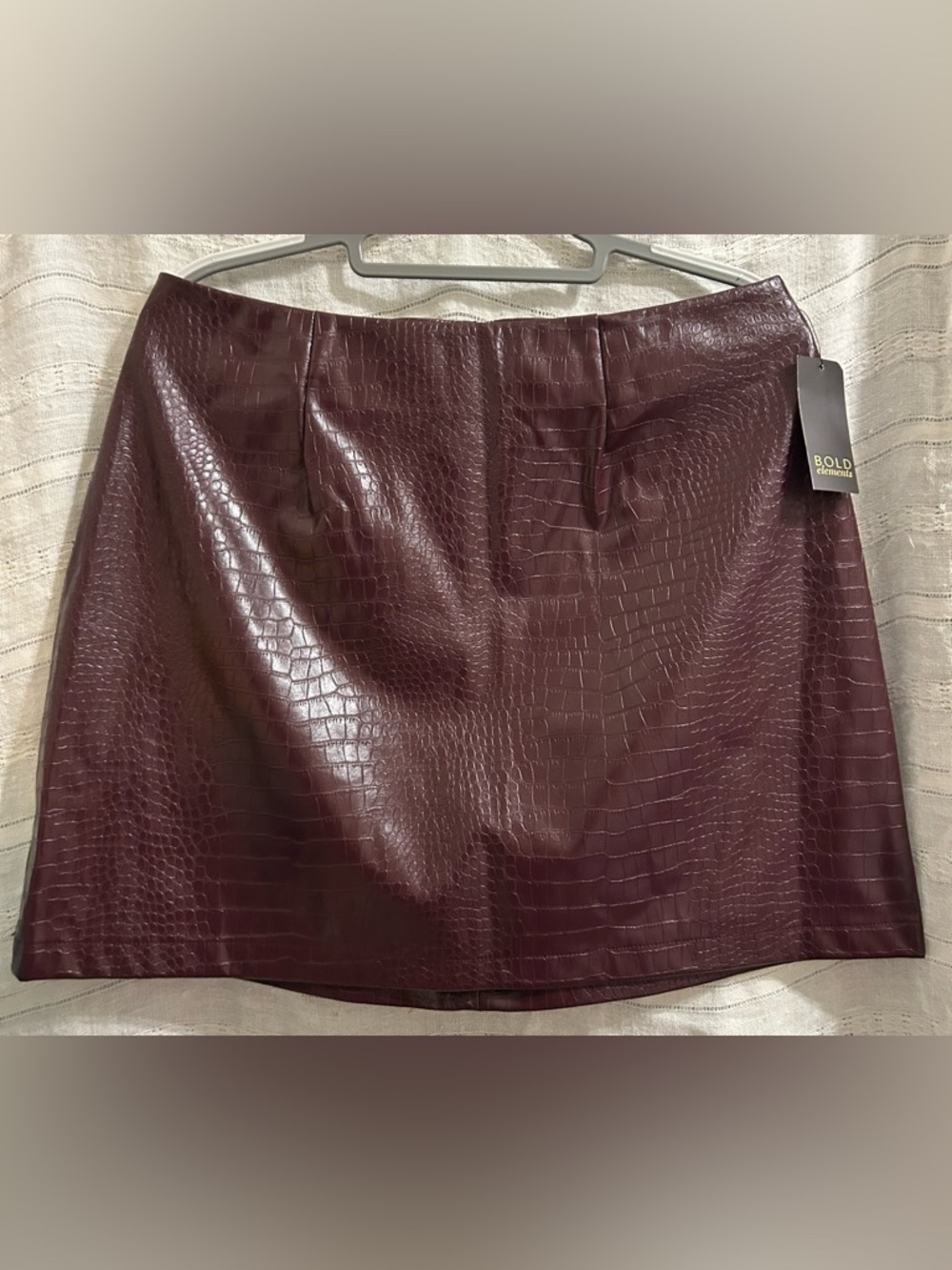 BOLD elements Faux Croc Mini Skirt - Burgundy